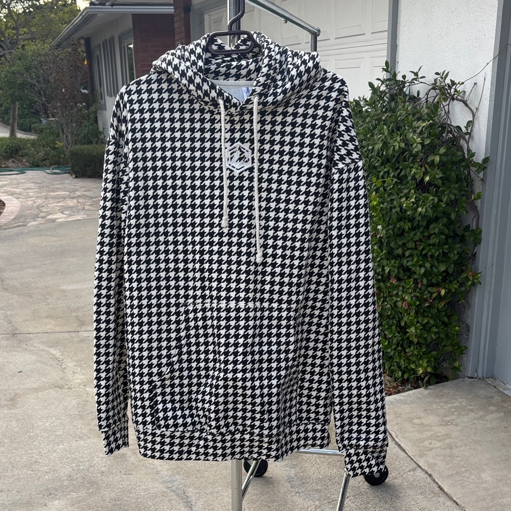 Men's Houndstooth Hoodie Sweater - Black and White